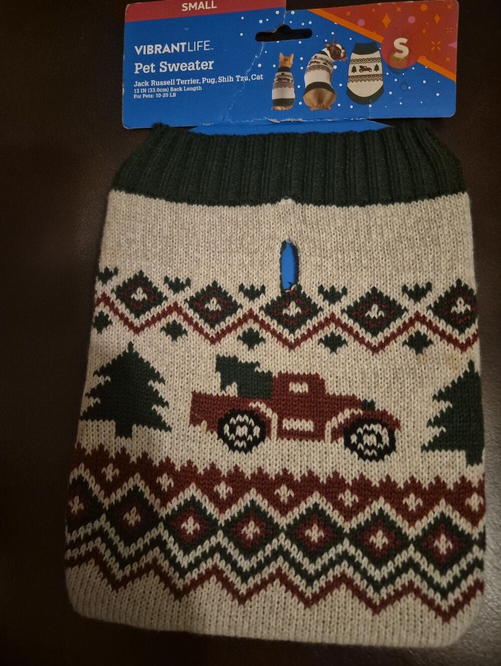 Vibrant Cream Pet Crewneck Sweater with Green and Maroon Accents